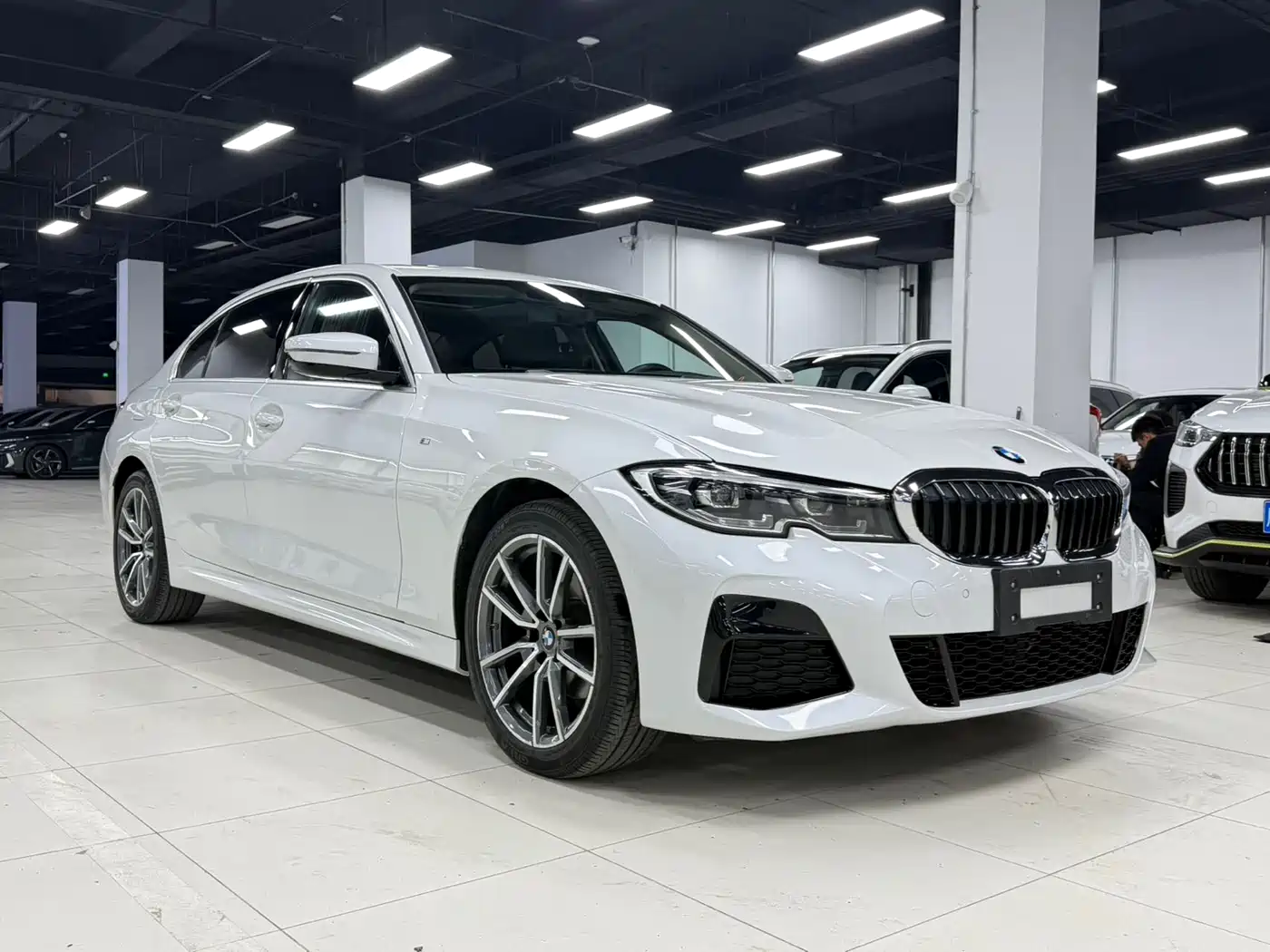 BMW 3 Series 2022 320Li M Sport Package фото 3