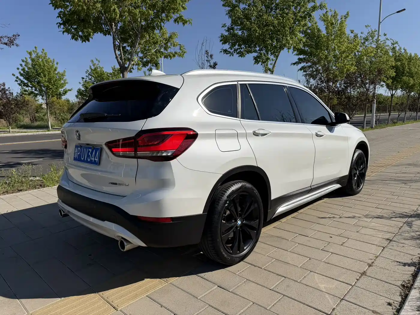 BMW X1 2022 sDrive20Li Fashion фото 8