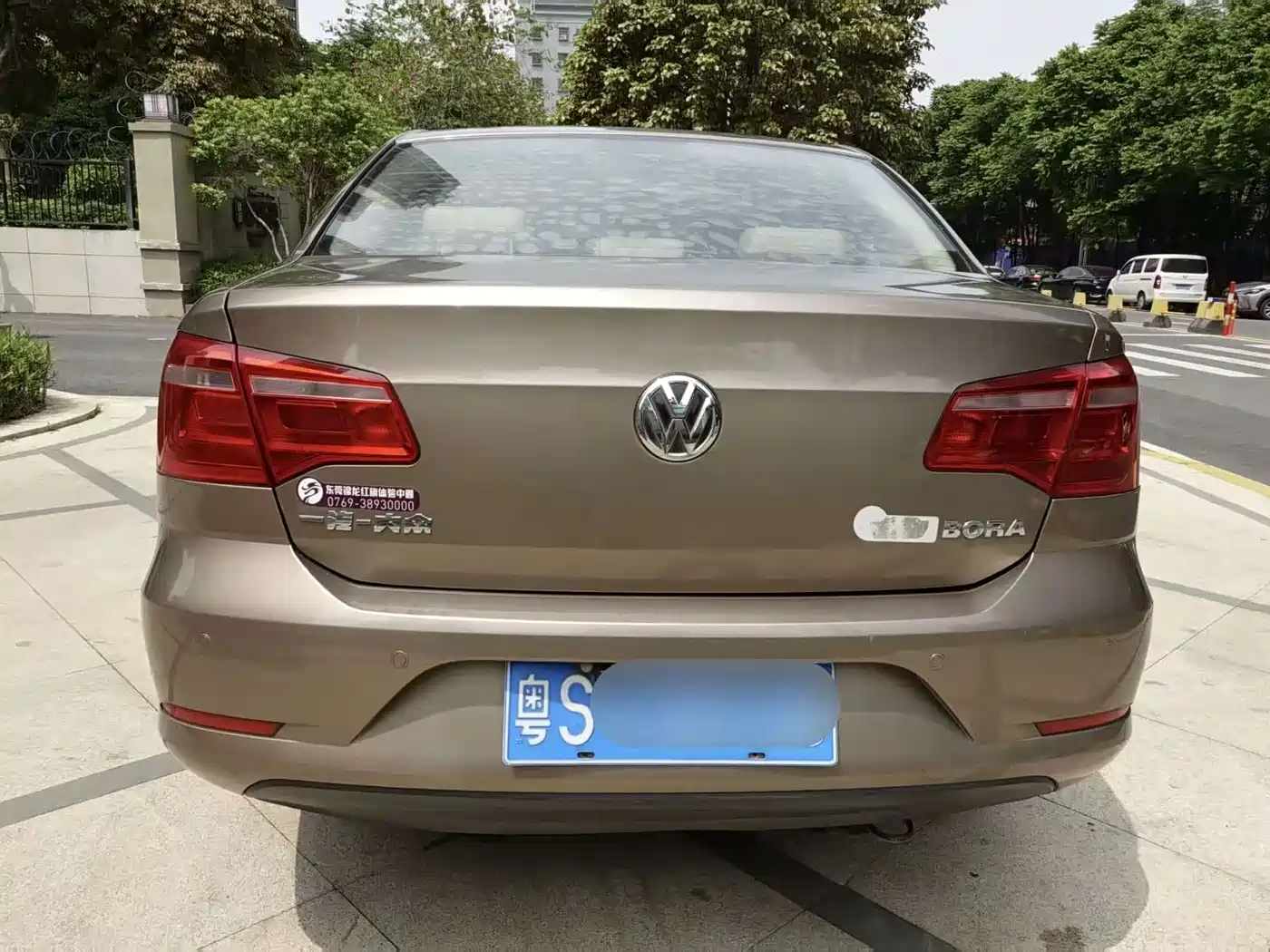 Volkswagen Bora 2014 1.6L Manual Comfort Edition фото 4