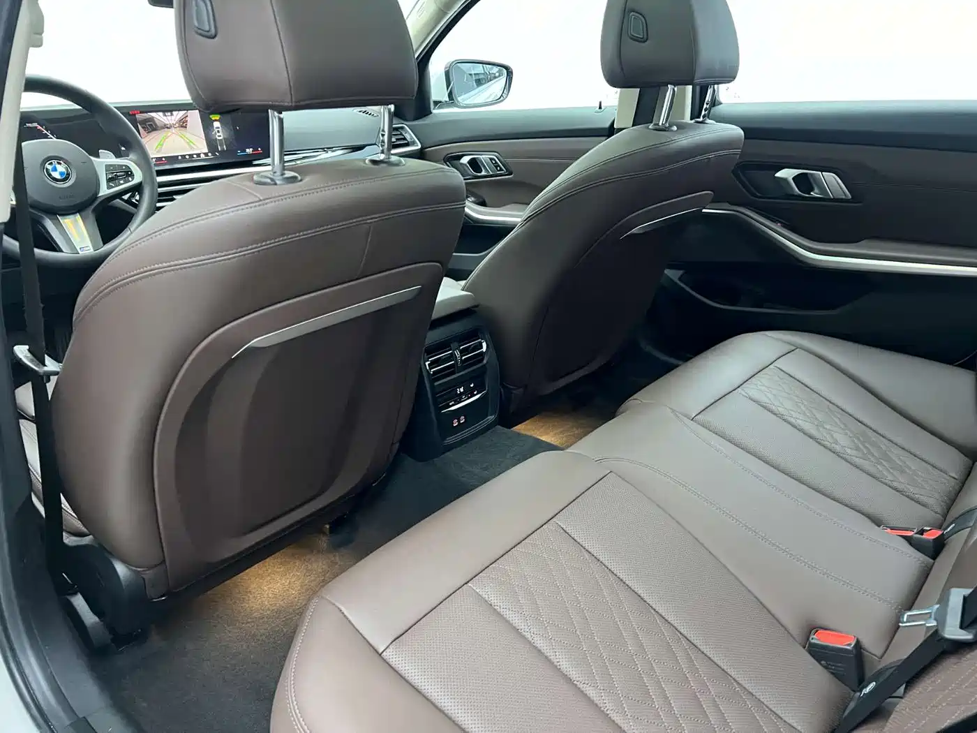 BMW 3 Series 2023 320Li M Sport Package фото 16