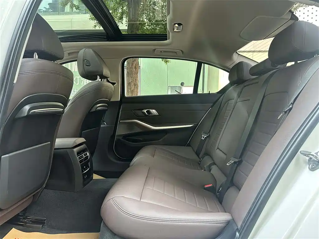 BMW 3 Series 2020 325Li Launch Edition фото 16