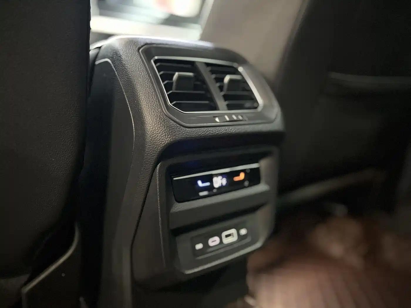 VOLKSWAGEN TIGUAN L NEW ENERGY