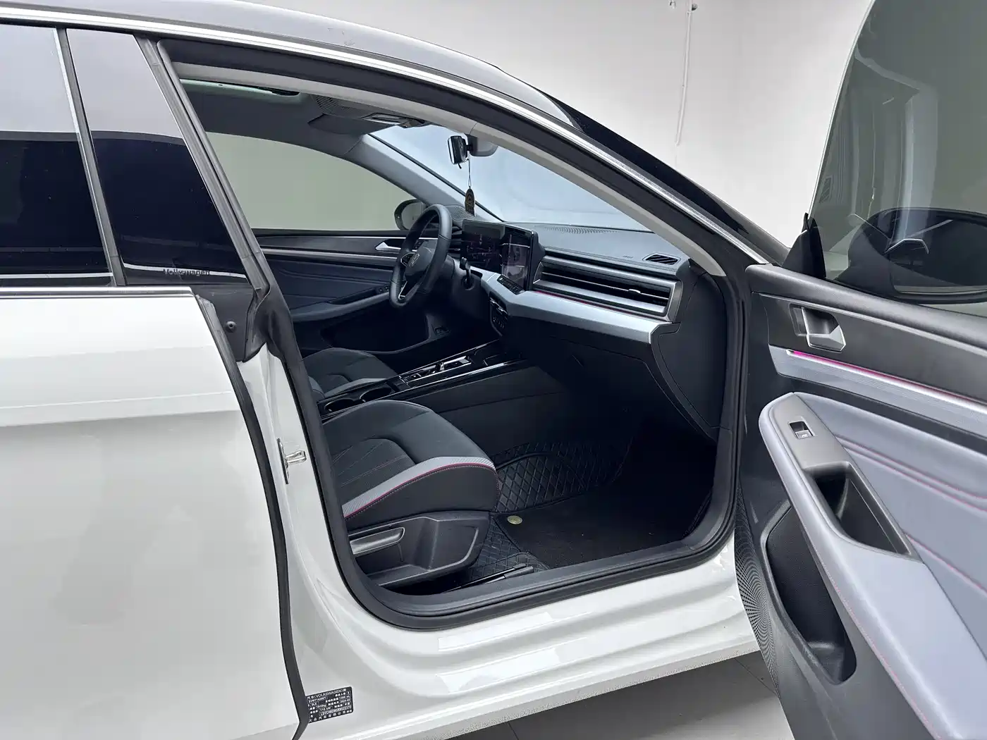 Volkswagen Lamando 2025 Lamando L 280TSI DSG Cool Edition фото 13