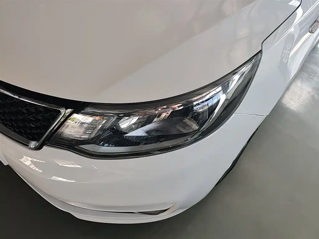 Kia K2 2015 Hatchback 1.4L AT GLS Cool Edition фото 24