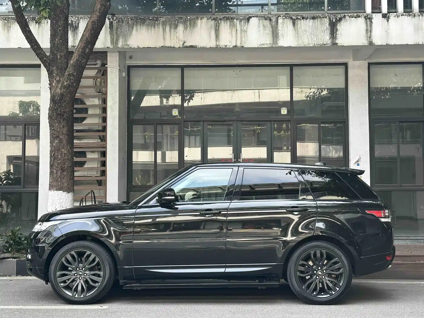 Land Rover Range Rover Sport 2017 3.0 SC V6 HSE DYNAMIC фото 2