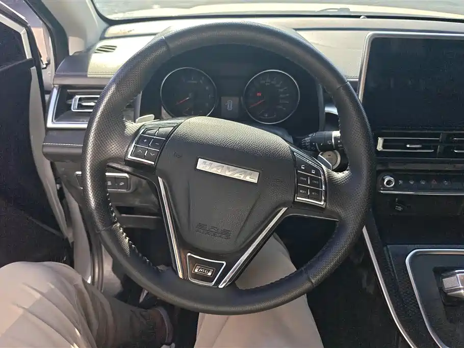 Haval M6 2023 PLUS 1.5T DCT Luxury Smart Connect фото 15