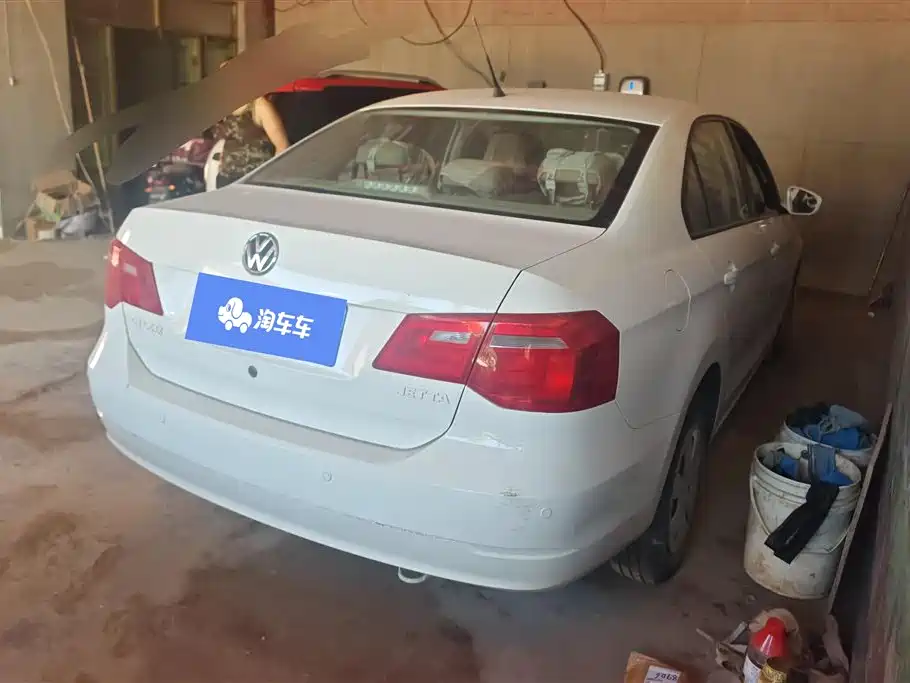 Volkswagen Jetta 2015 Quality Edition 1.4L Manual Fashion фото 3