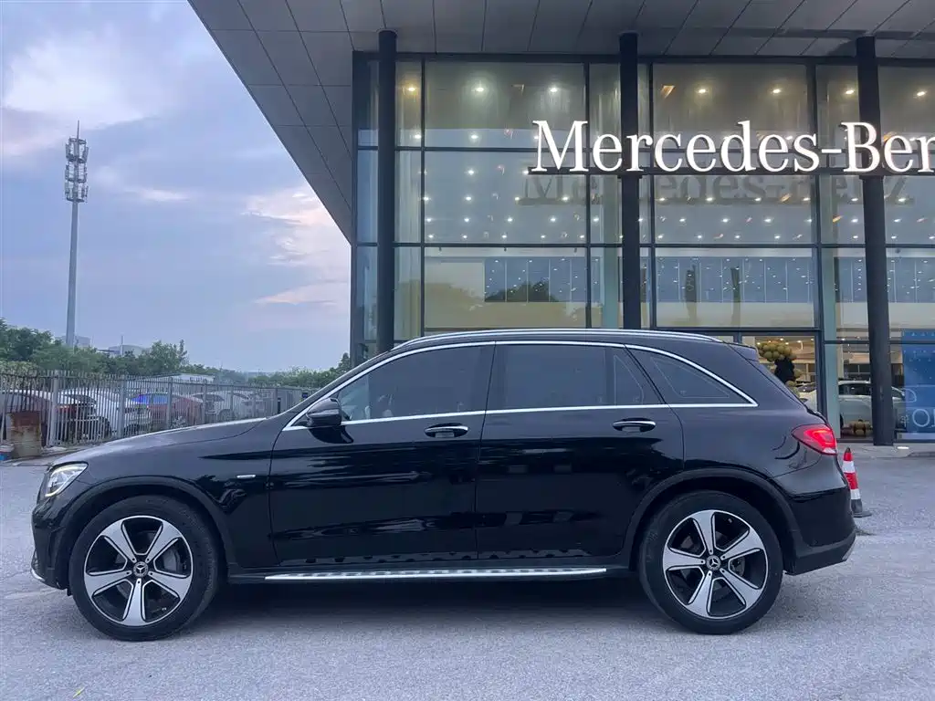 Mercedes-Benz GLC 2022 GLC 300 L 4MATIC Dynamic Collector's Edition фото 5