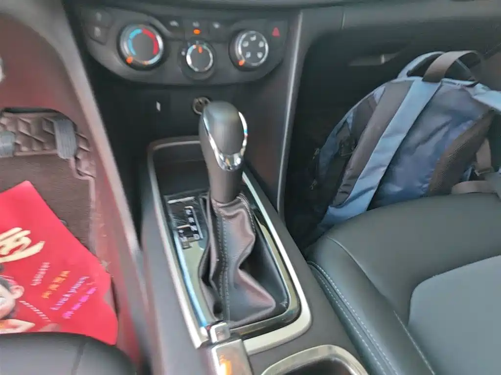 Chevrolet Cavalier 2019 320 Automatic Joy Edition фото 14