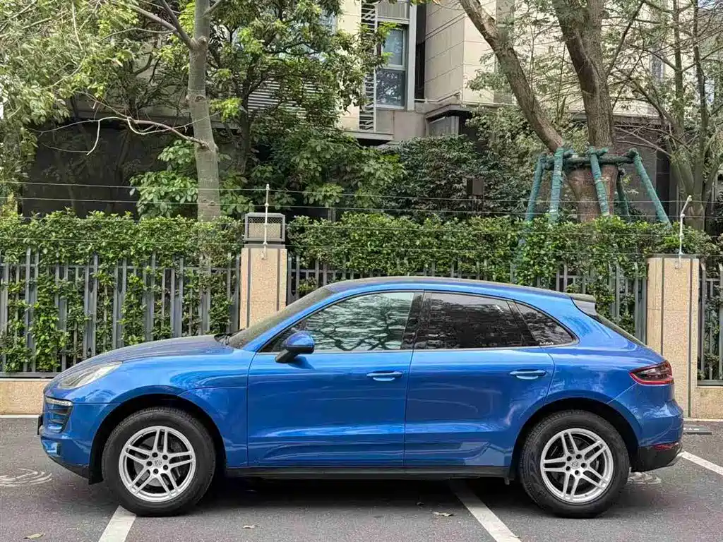 Porsche Macan 2017 Macan 2.0T фото 2