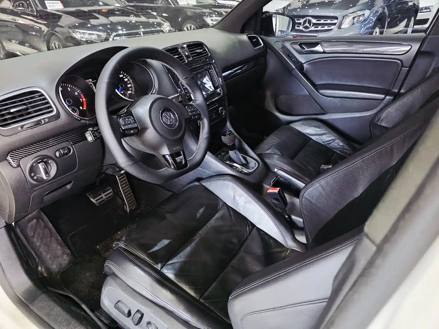 Volkswagen Golf GTI 2012 2.0TSI GTI фото 7