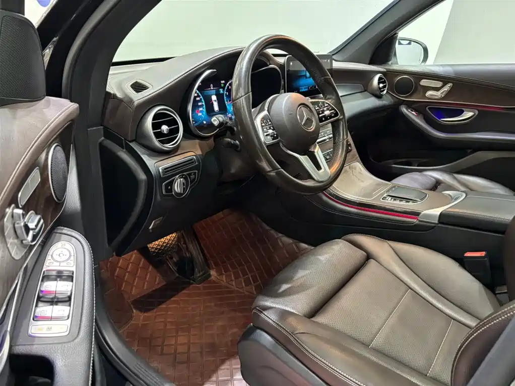 Mercedes-Benz GLC 2020 GLC 300 L 4MATIC Dynamic фото 12