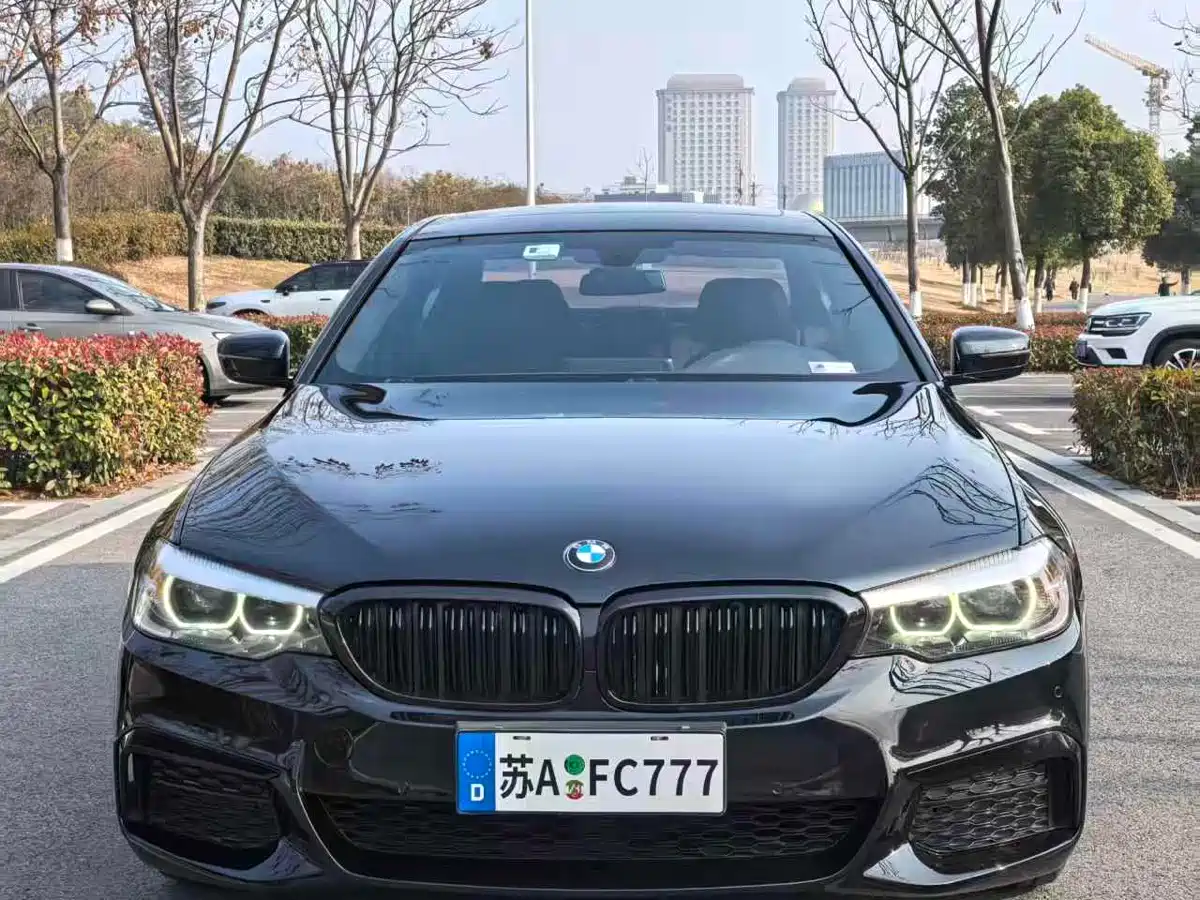 BMW 5 Series 2020 525Li M Sport Package фото 2