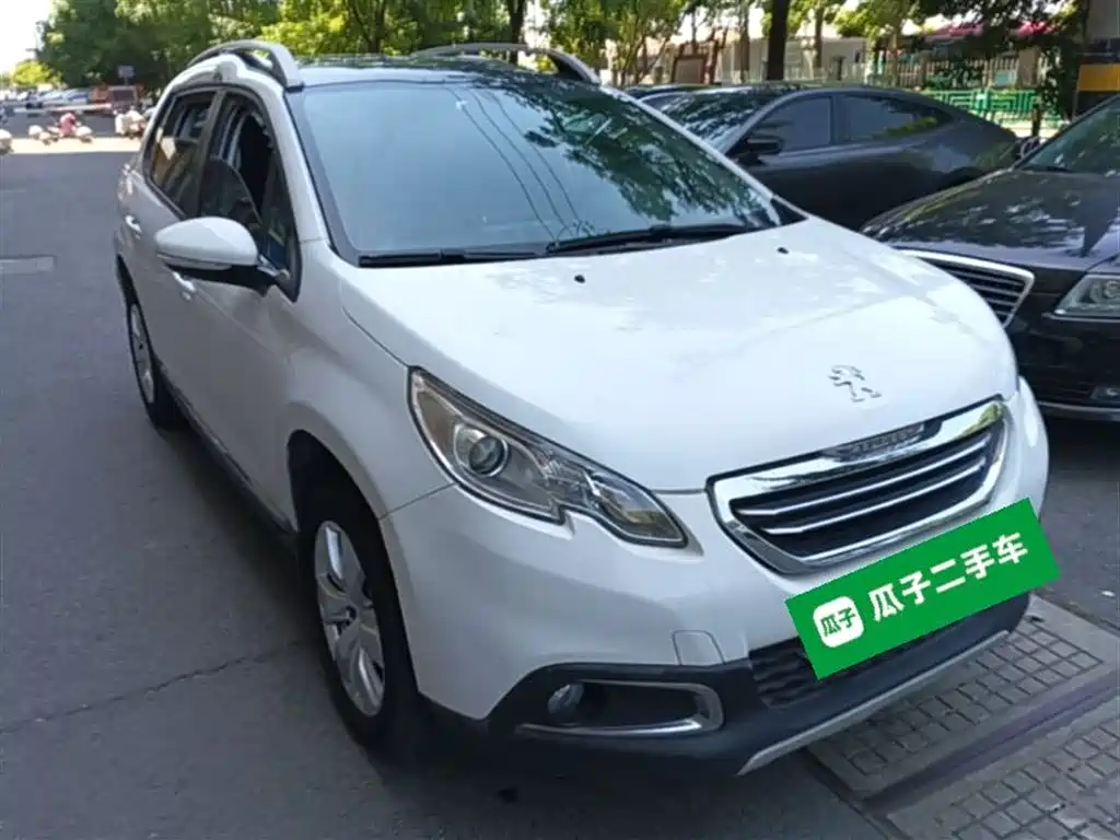 Peugeot 2008 2014 1.6L Automatic Fashion Edition фото 4