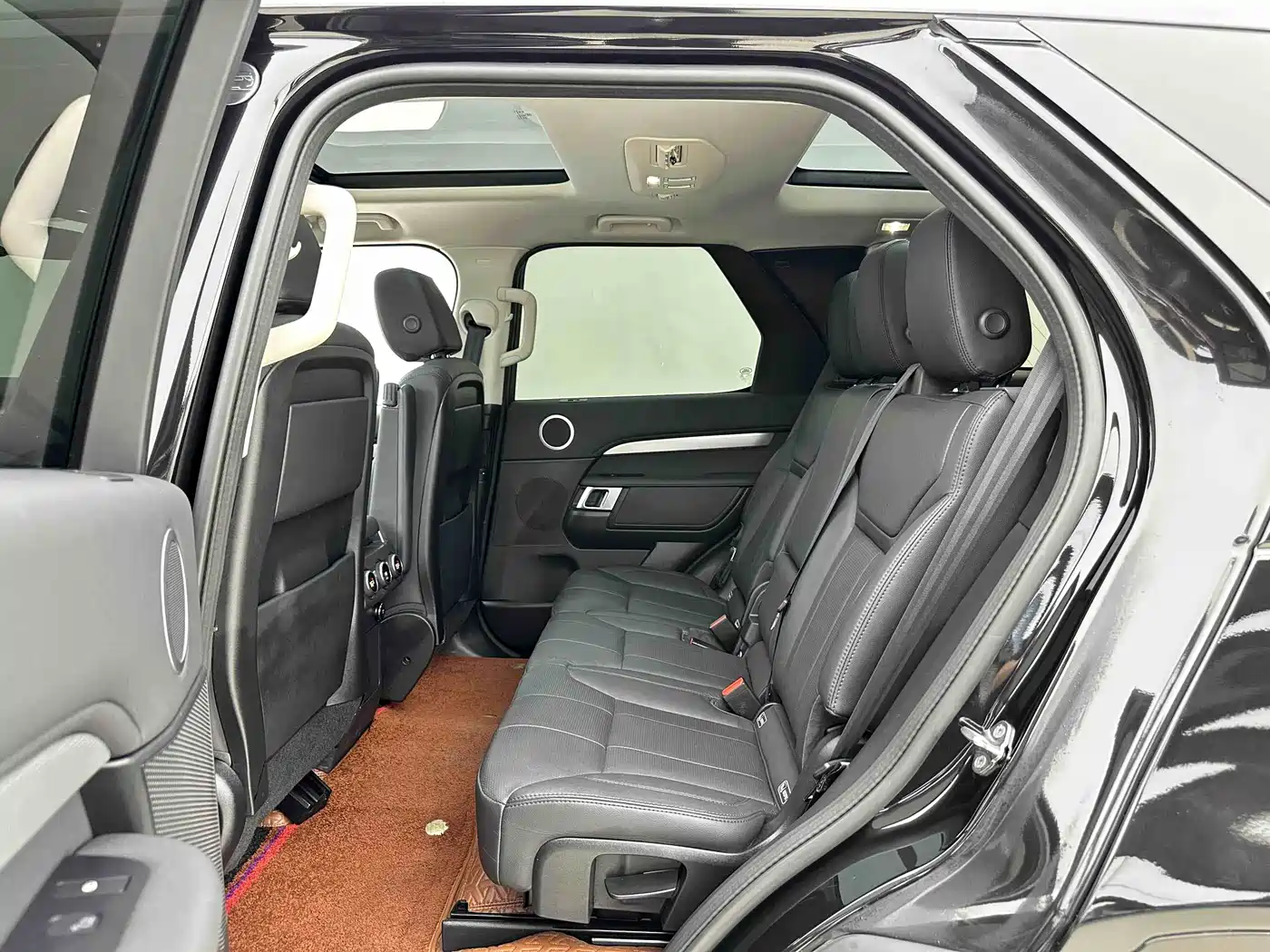 Land Rover Discovery 2020 3.0 SC V6 30th Anniversary Special Edition фото 5