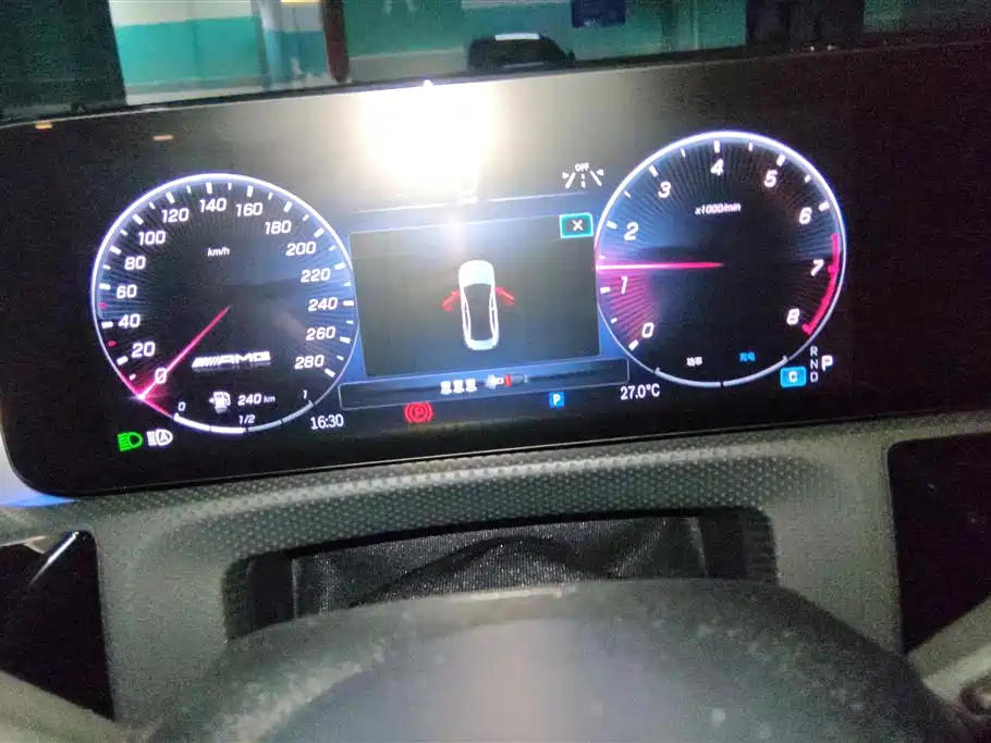 Mercedes-Benz A-Class AMG 2024 AMG A 35 L 4MATIC фото 14