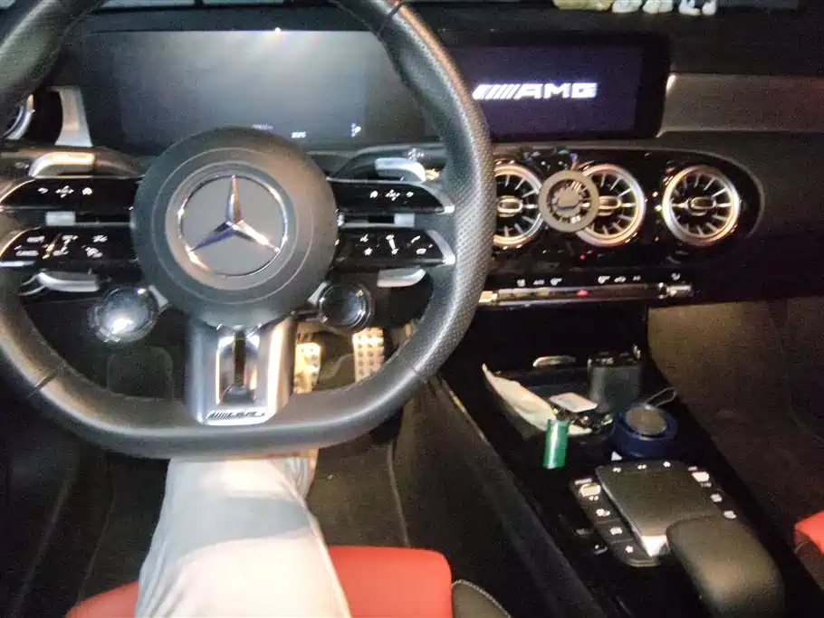 Mercedes-Benz A-Class AMG 2024 AMG A 35 L 4MATIC фото 12
