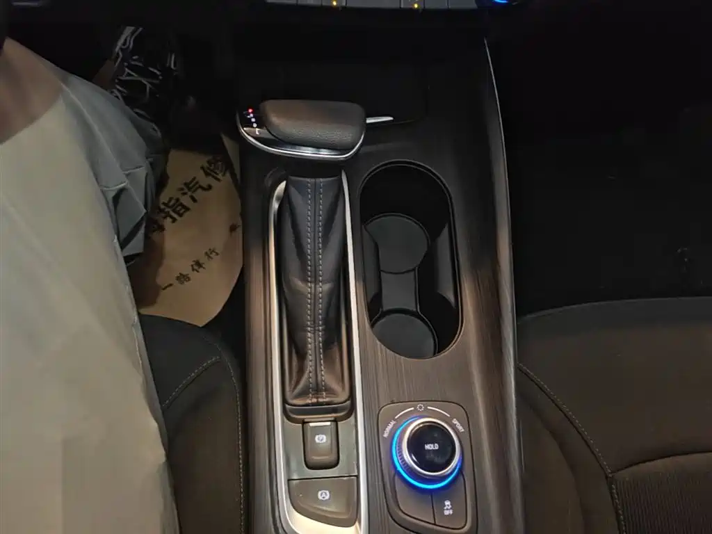 Buick Velite 6 2022 PHEV Connected Fashion фото 10