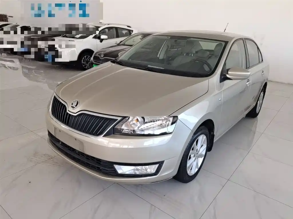 Škoda Rapid 2015 1.6L Automatic Smart Selection фото 2