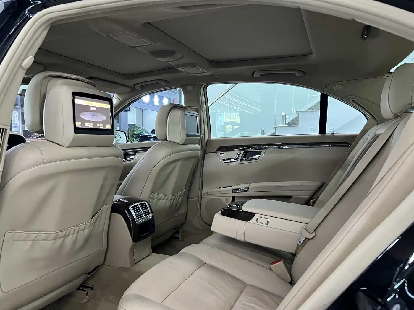 Mercedes-Benz S-Class 2012 S 300 L Business Grand Edition фото 12