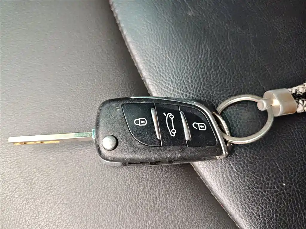 Buick Verano 2019 Sedan 20T Dual Clutch Leading фото 9