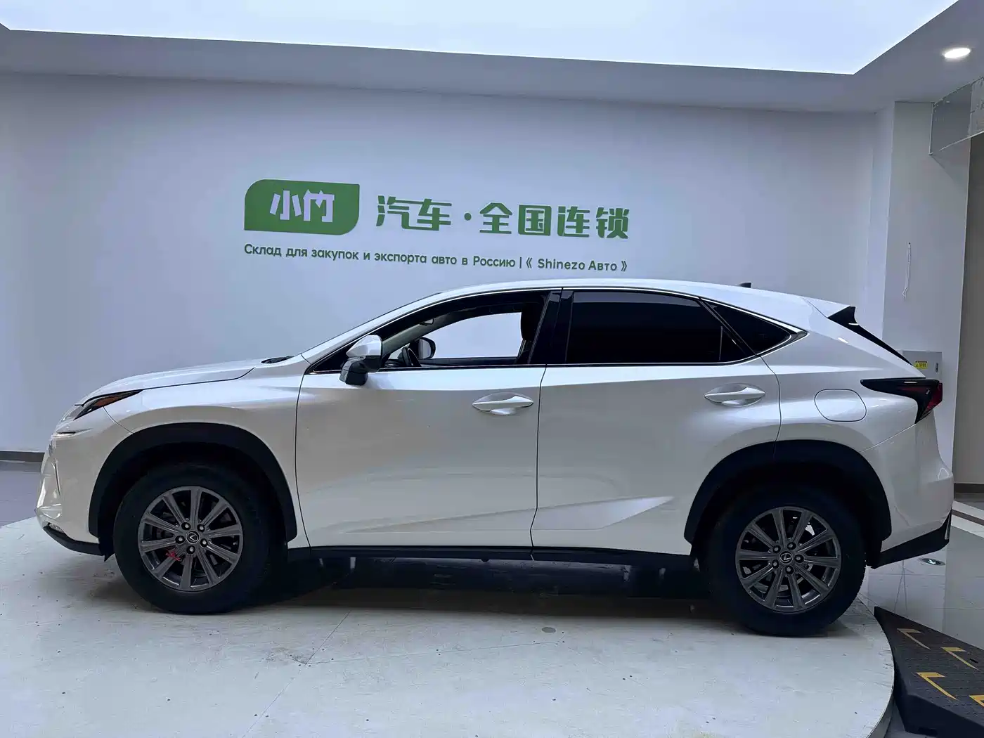 Lexus NX 2020 200 FWD Sharp Edition China VI фото 7