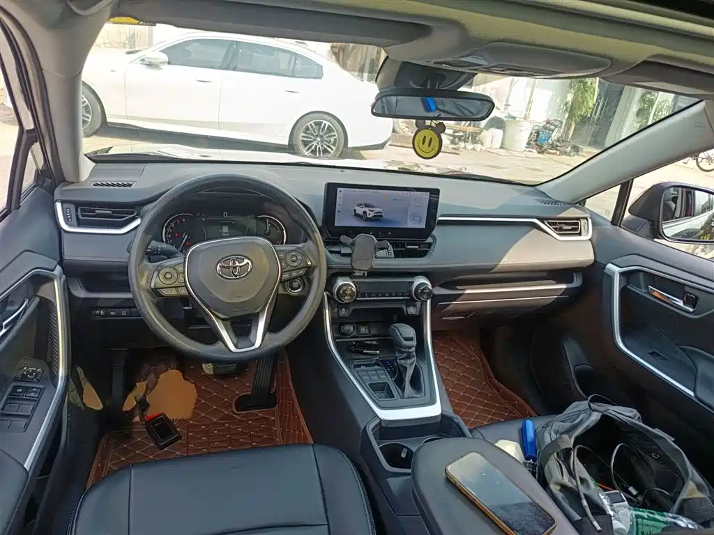 Toyota RAV4 Rongfang 2023 2.0L CVT 4WD Adventure Edition фото 7