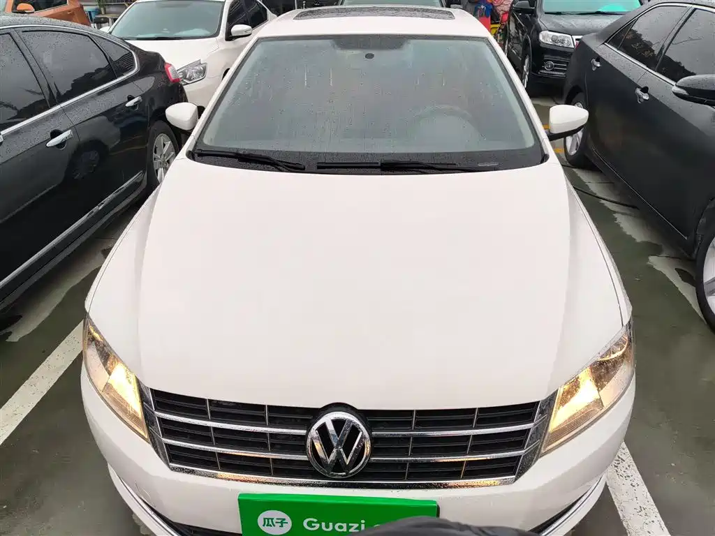 Volkswagen Lavida 2013 Facelift Classic 1.6L Automatic Comfort фото 3