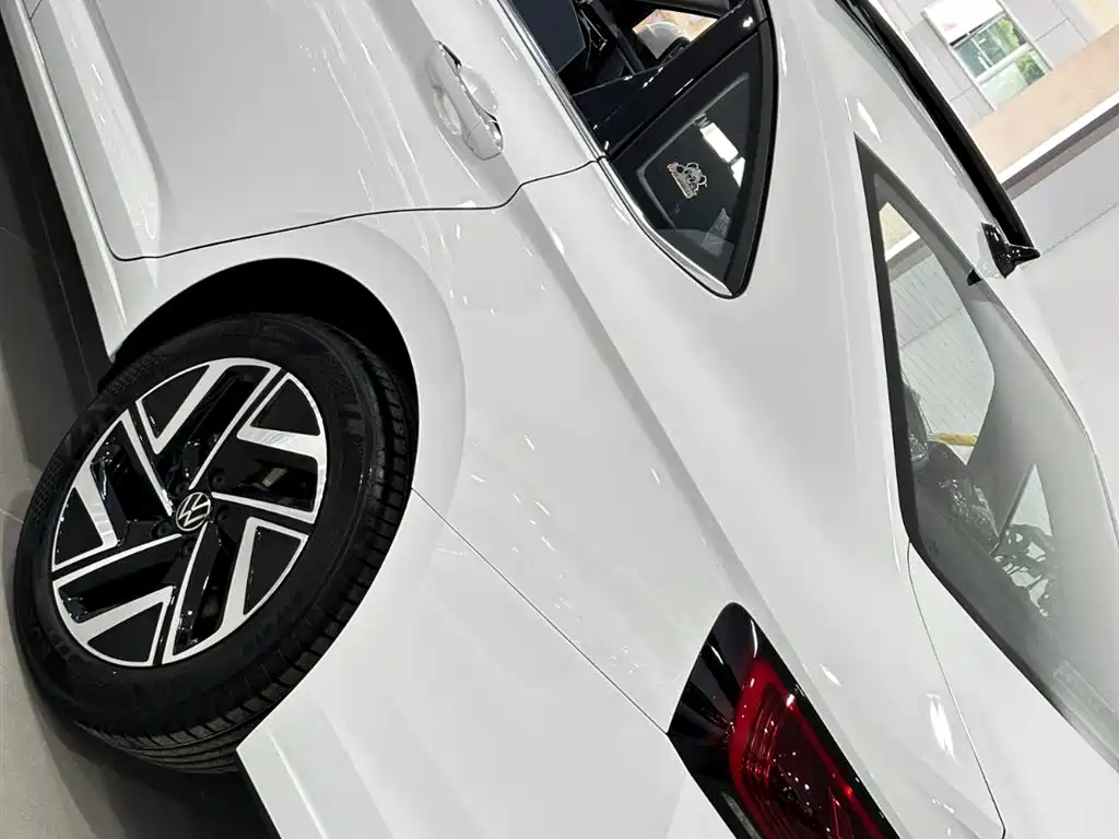 Volkswagen Sagitar 2026 Model Year Facelift 30 Million Special Edition 300TSI DSG Premium Edition фото 24