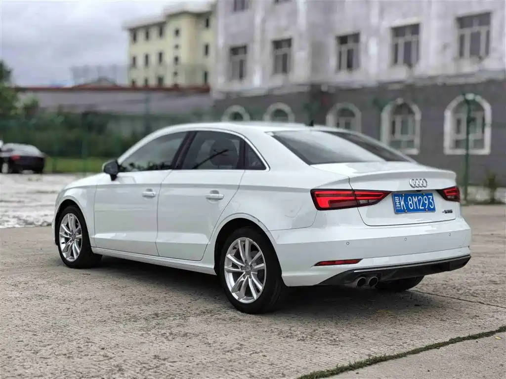 Audi A3 2018 30th Anniversary Limousine 35 TFSI Fashion фото 9