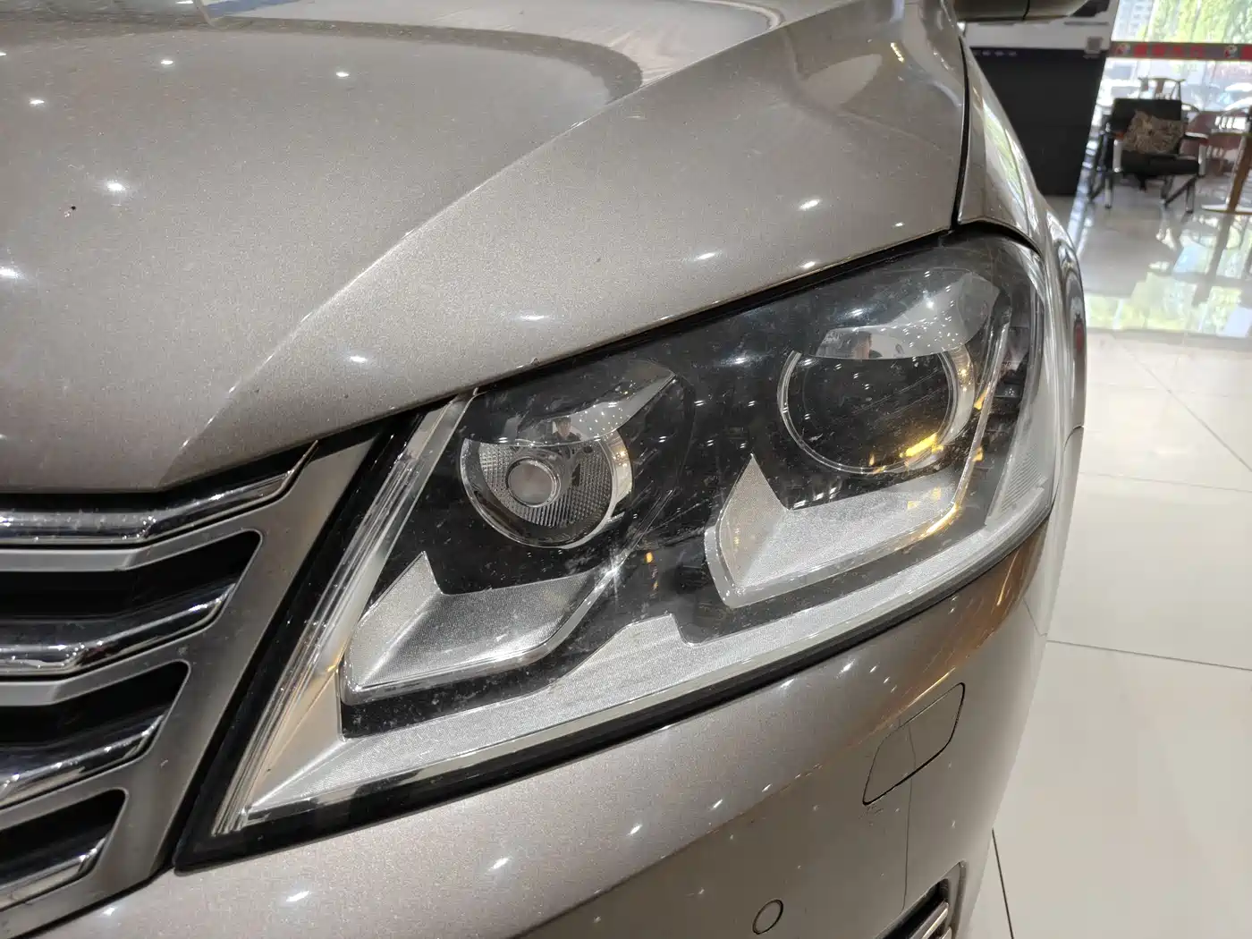 Volkswagen Magotan 2015 Facelift 2.0TSI Luxury фото 3