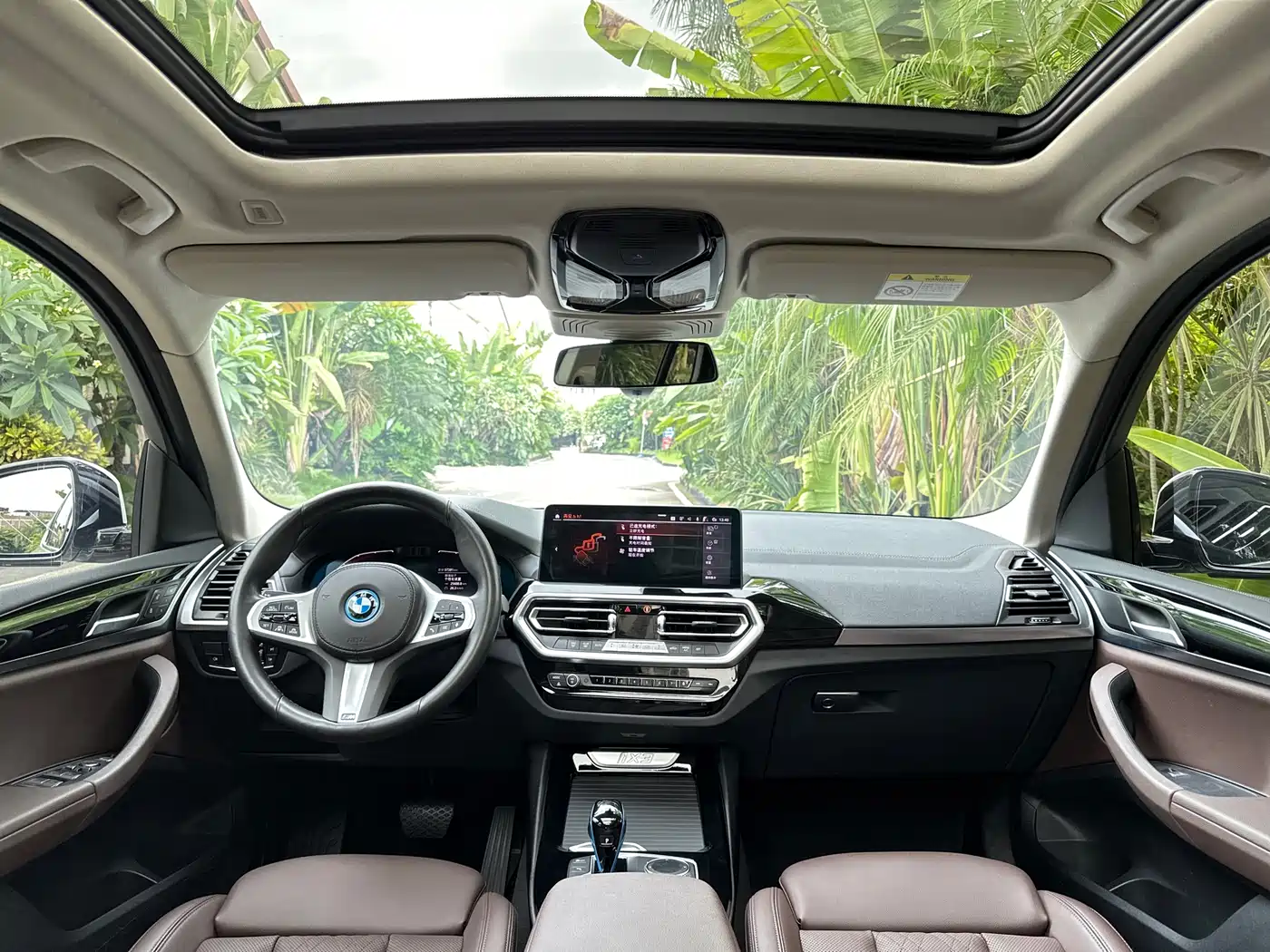 BMW iX3 2022 Leading Edition фото 14