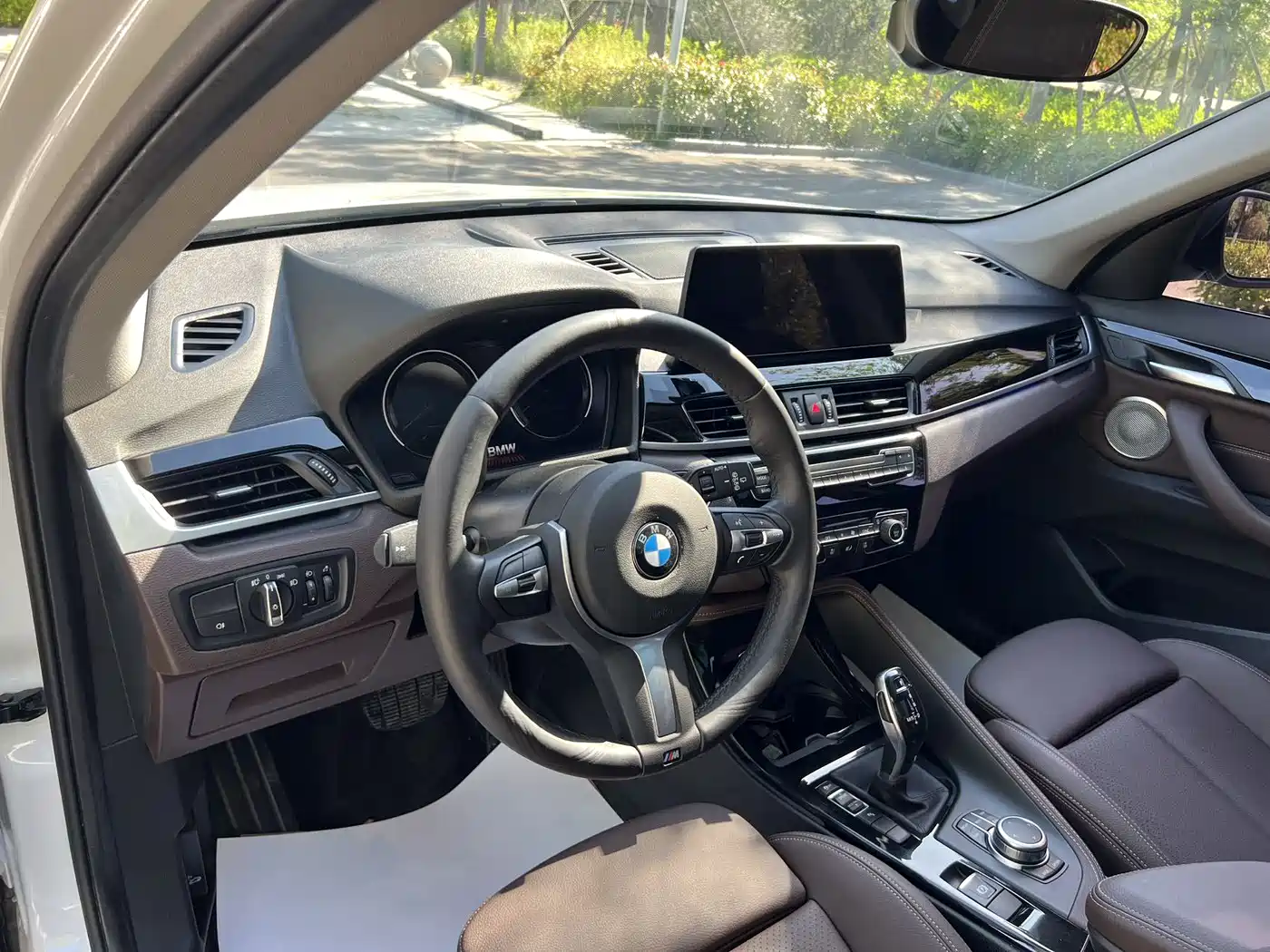 BMW X1 2022 sDrive20Li Premium фото 19