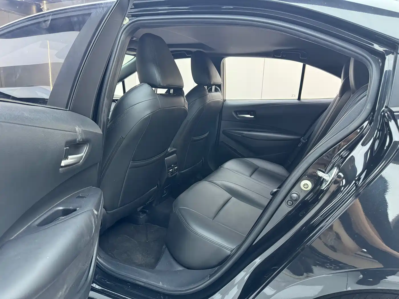 Toyota Levin 2022 185T CVT Luxury Edition фото 8