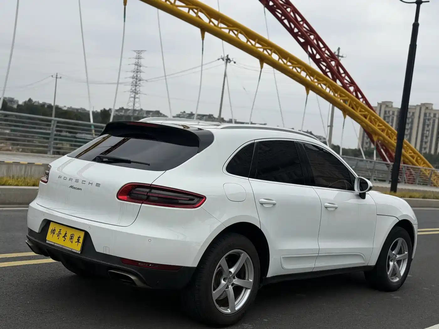 Porsche Macan 2016 Macan 2.0T фото 10