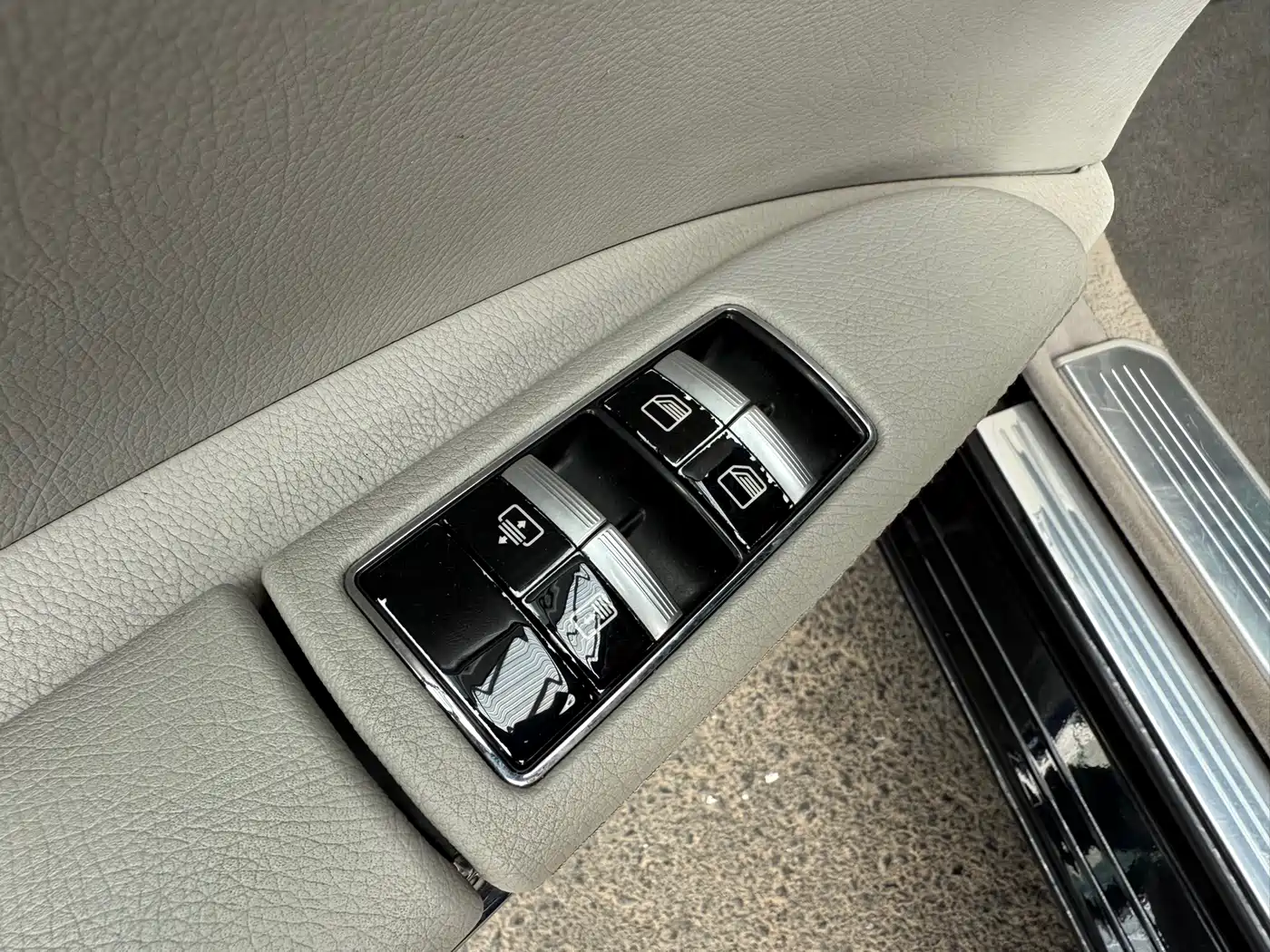 Mercedes-Benz S-Class 2010 S 350 L Luxury фото 16
