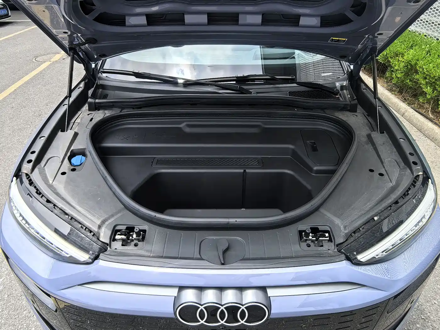 Audi Q6L e-tron 2025 Model Pioneer Edition фото 16