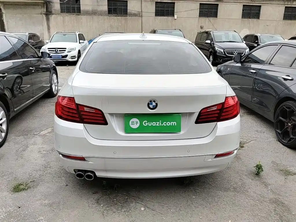 BMW 5 Series 2017 525Li Luxury Design Package фото 6
