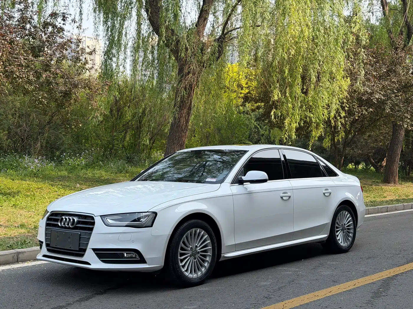 Audi A4L 2015 35 TFSI Auto Comfort