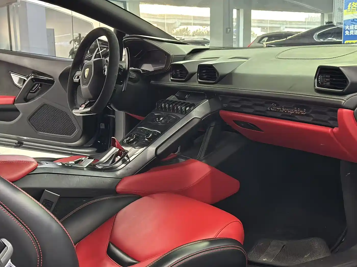 Lamborghini Huracán 2014 LP 610-4 фото 11