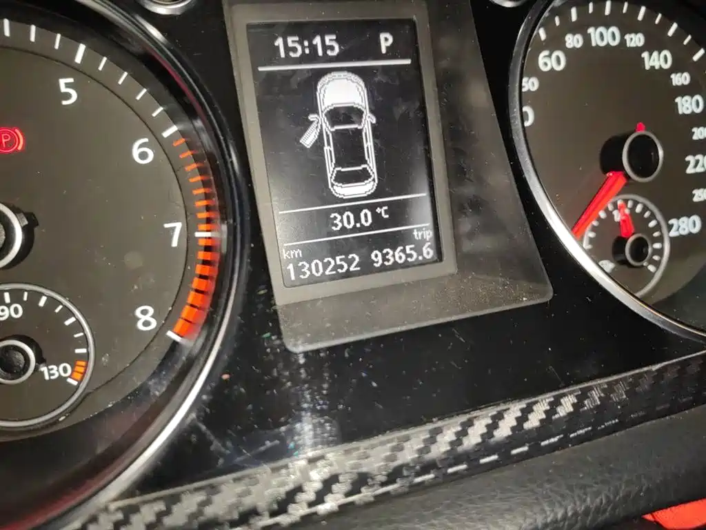 Volkswagen FAW-Volkswagen CC 2013 1.8TSI Premium фото 5