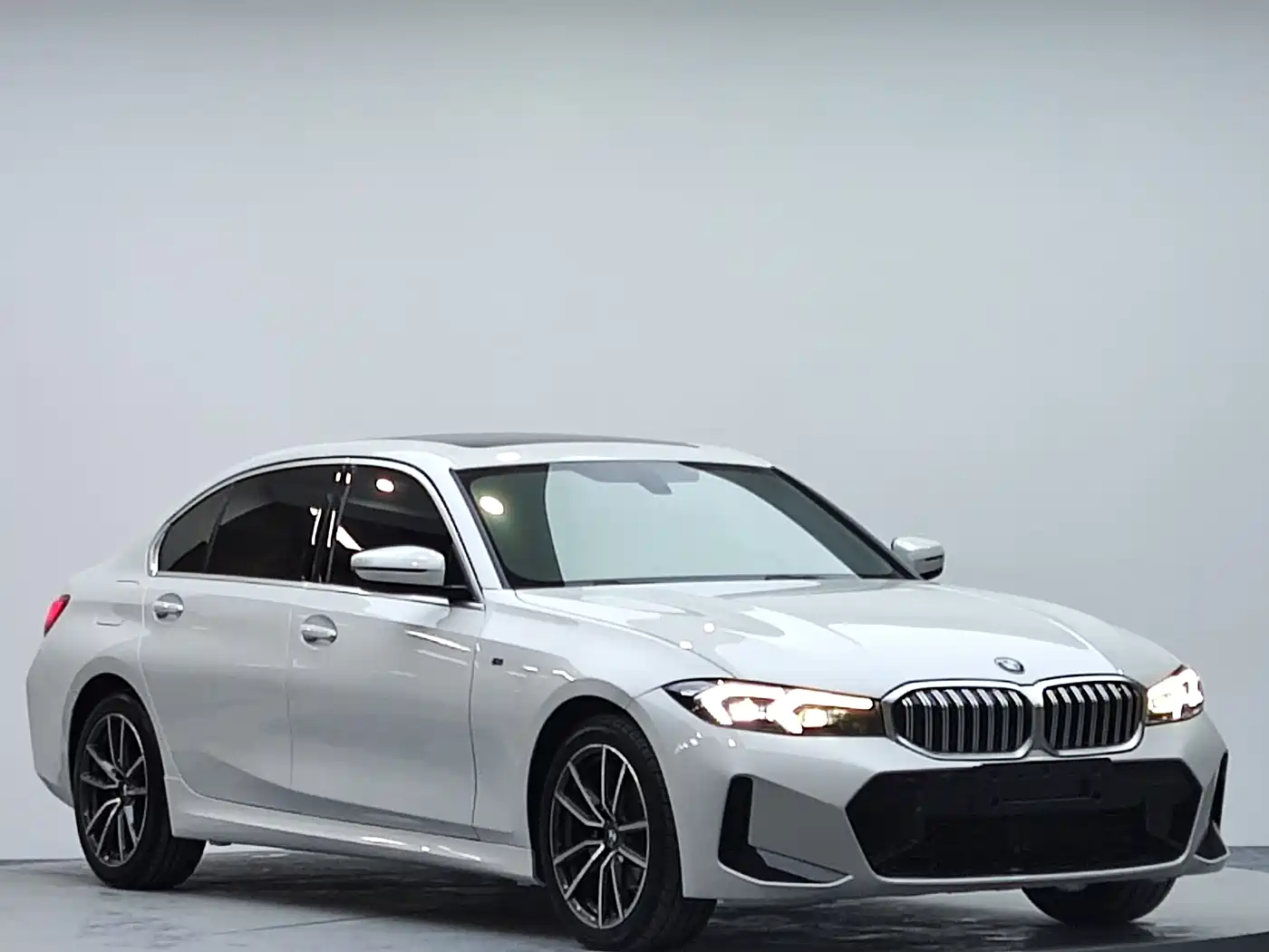 BMW 3 Series 2023 320Li M Sport Package фото 3