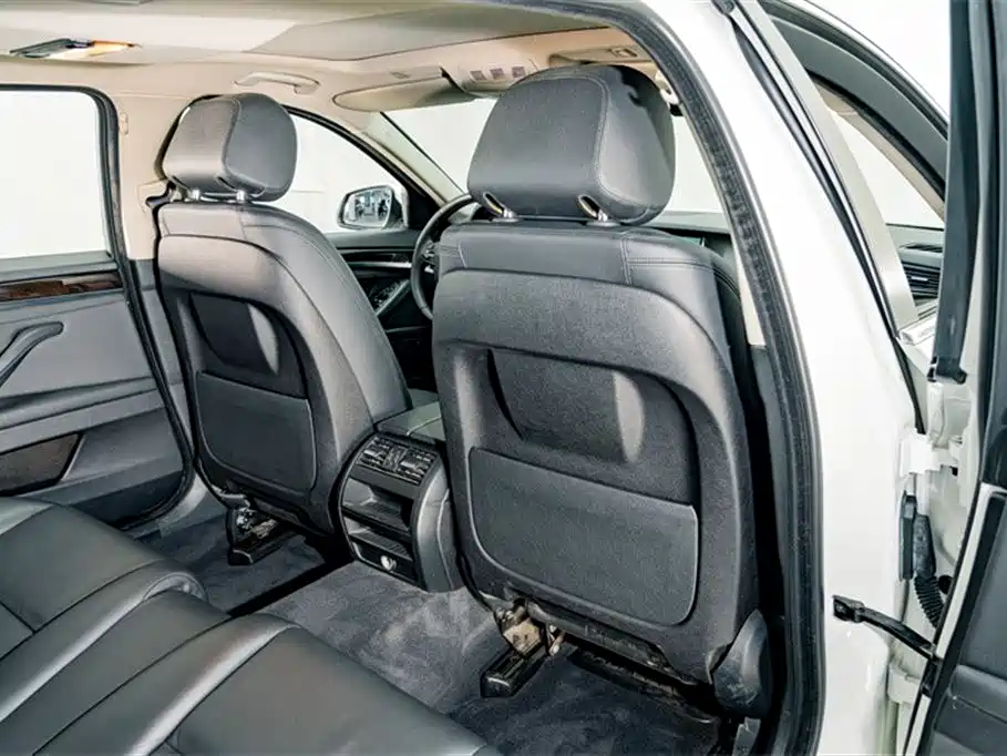 BMW 5 Series 2014 525Li Leading фото 22
