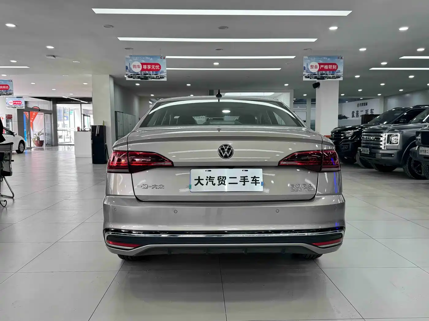 VOLKSWAGEN BORA