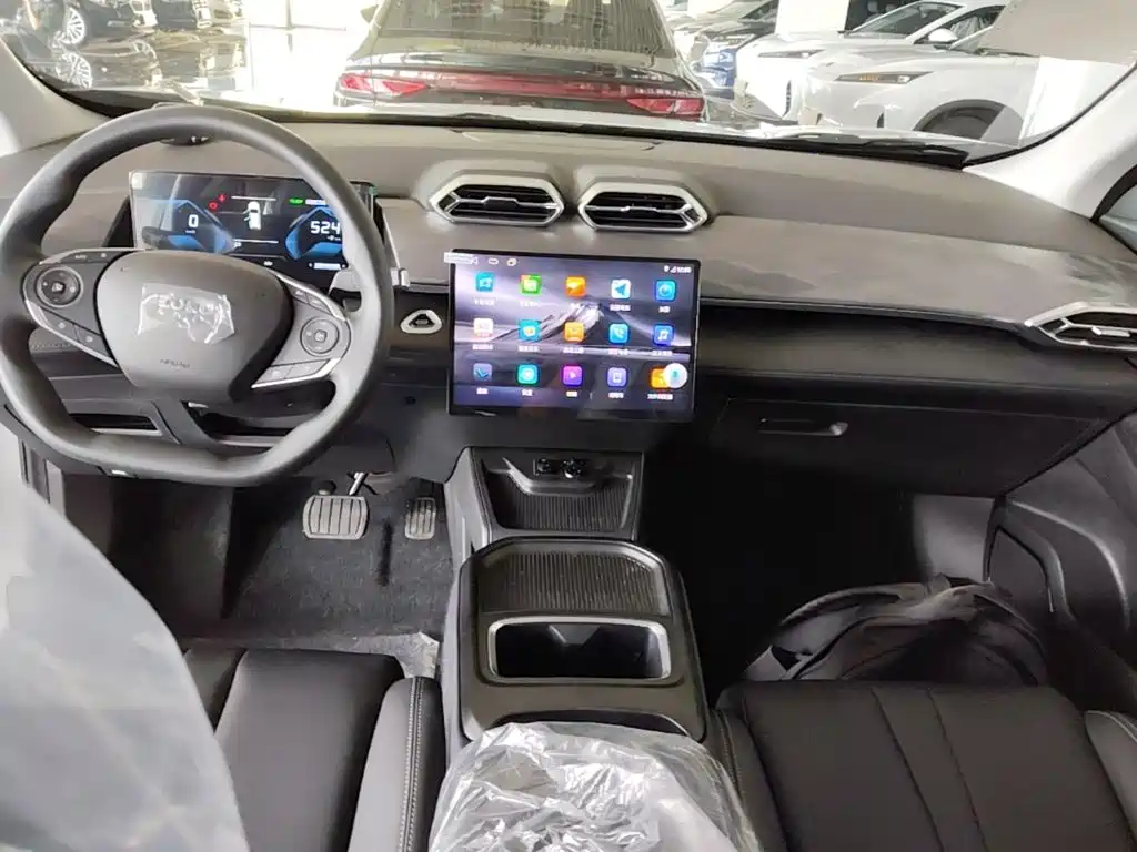 Фото 10 - Dongfeng Aeolus SKY EV01