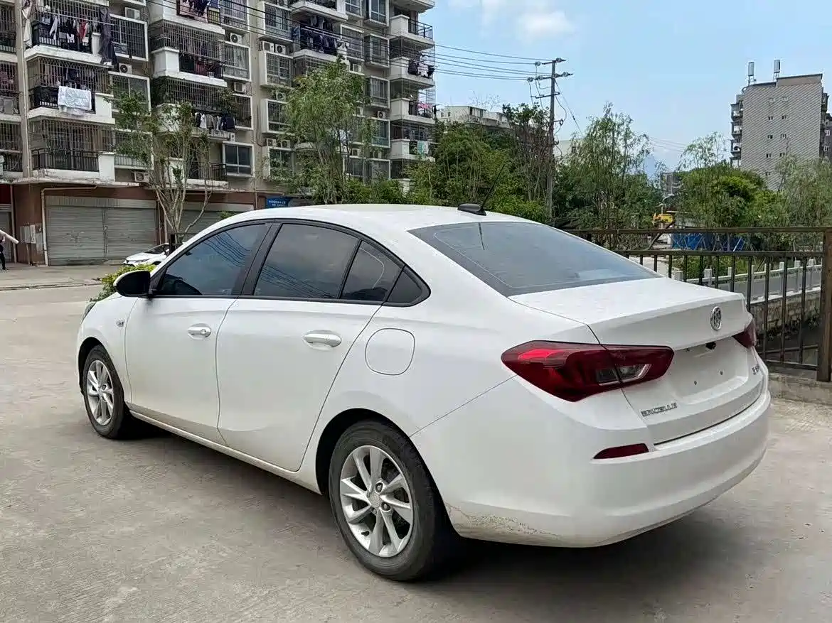 Buick Excelle 2018 15N CVT Elite фото 5