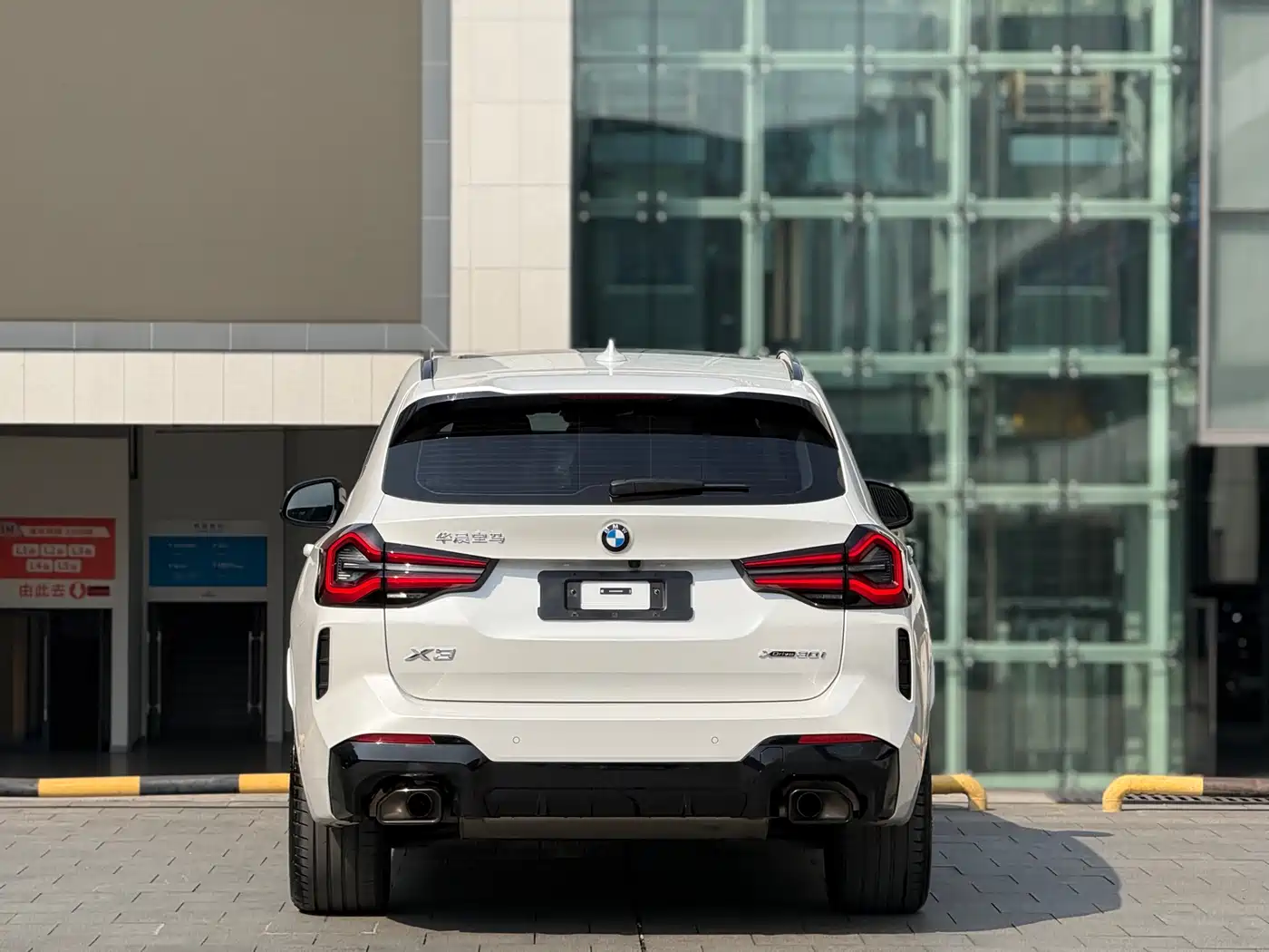 BMW X3 2023 Facelift xDrive30i Leading M Night Package фото 4