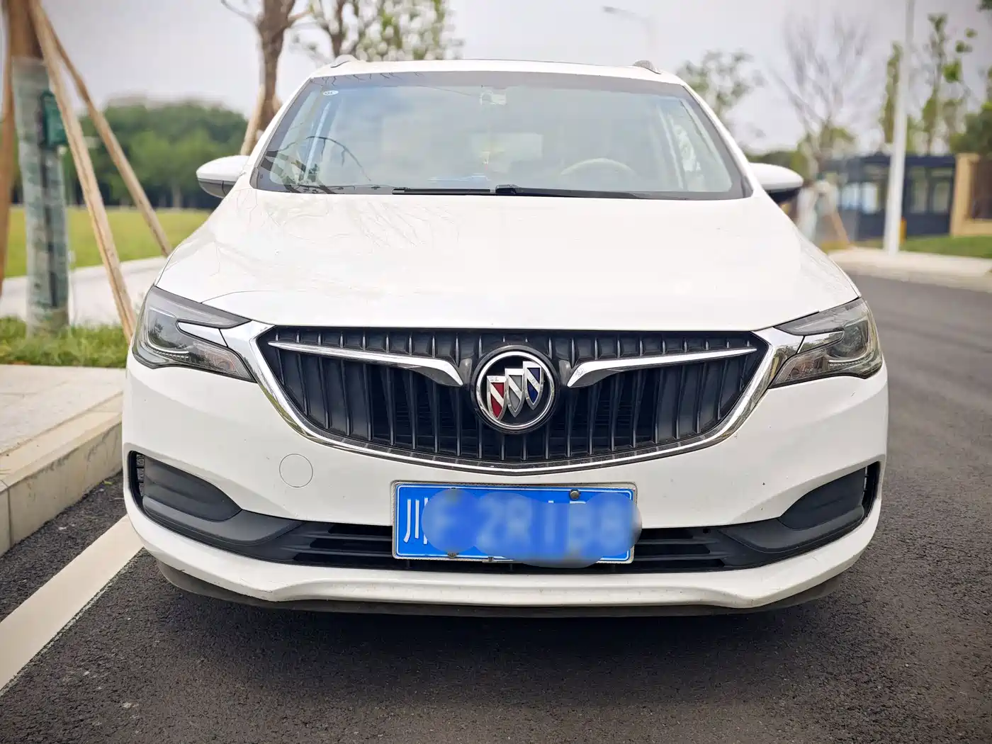 Buick GL6 2018 18T 6-Seater Elite фото 3