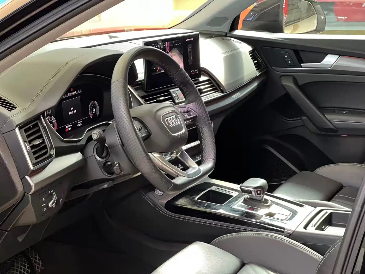 Audi Q5L 2022 Facelift 45T Luxury Dynamic фото 19
