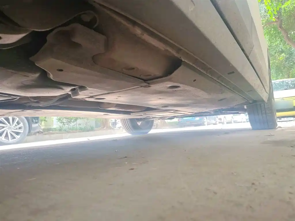 Volkswagen Tanying 2021 1.5L Automatic Smart Connect Edition фото 19